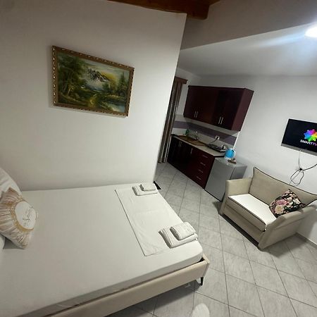 Vila Reni Risi Ksamil Exterior foto