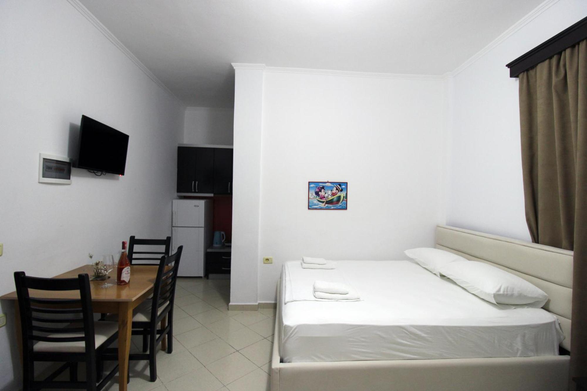 Vila Reni Risi Ksamil Exterior foto